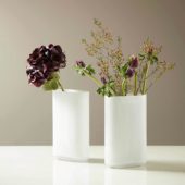 Arctic glass vase, large white opaque. Nytillverkat 2018 av Warm Nordic A/S, Danmark