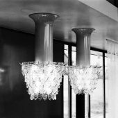 Ljuskronor, utställningshallen i Orrefors, 1966.