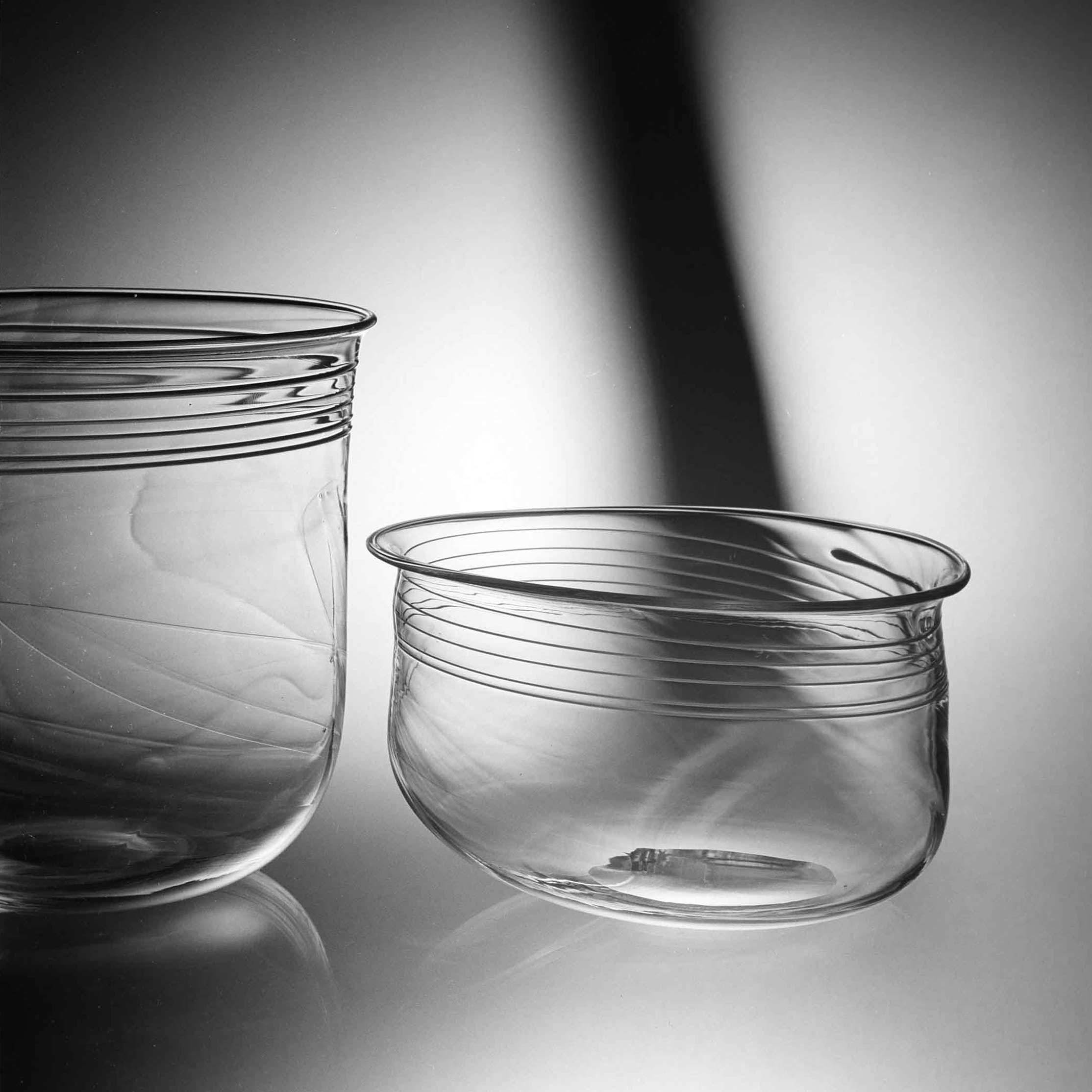 Skålar i rampigt glas, Evald Kraft, bitr hyttmästare, foto: John Selbing
