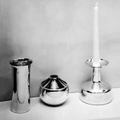 Hantverkslotteriet 1958, Ljusstake, flaska, samt vas i drivet silver, 50-tal