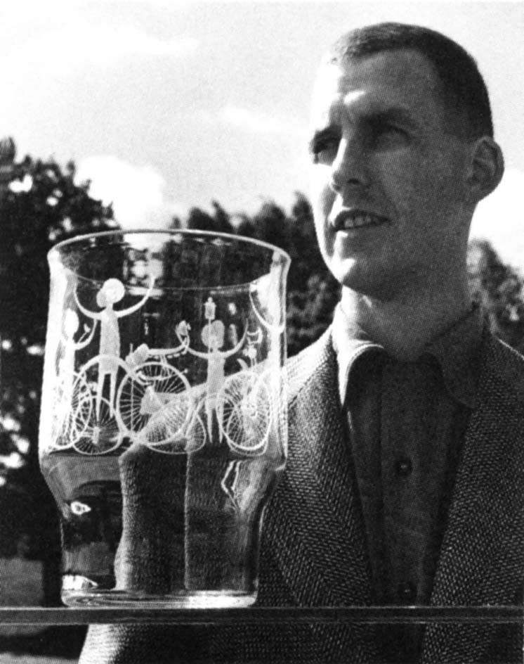 Gunnar Cyrén med Gravyr "Cyklister" 1960, foto: John Selbing