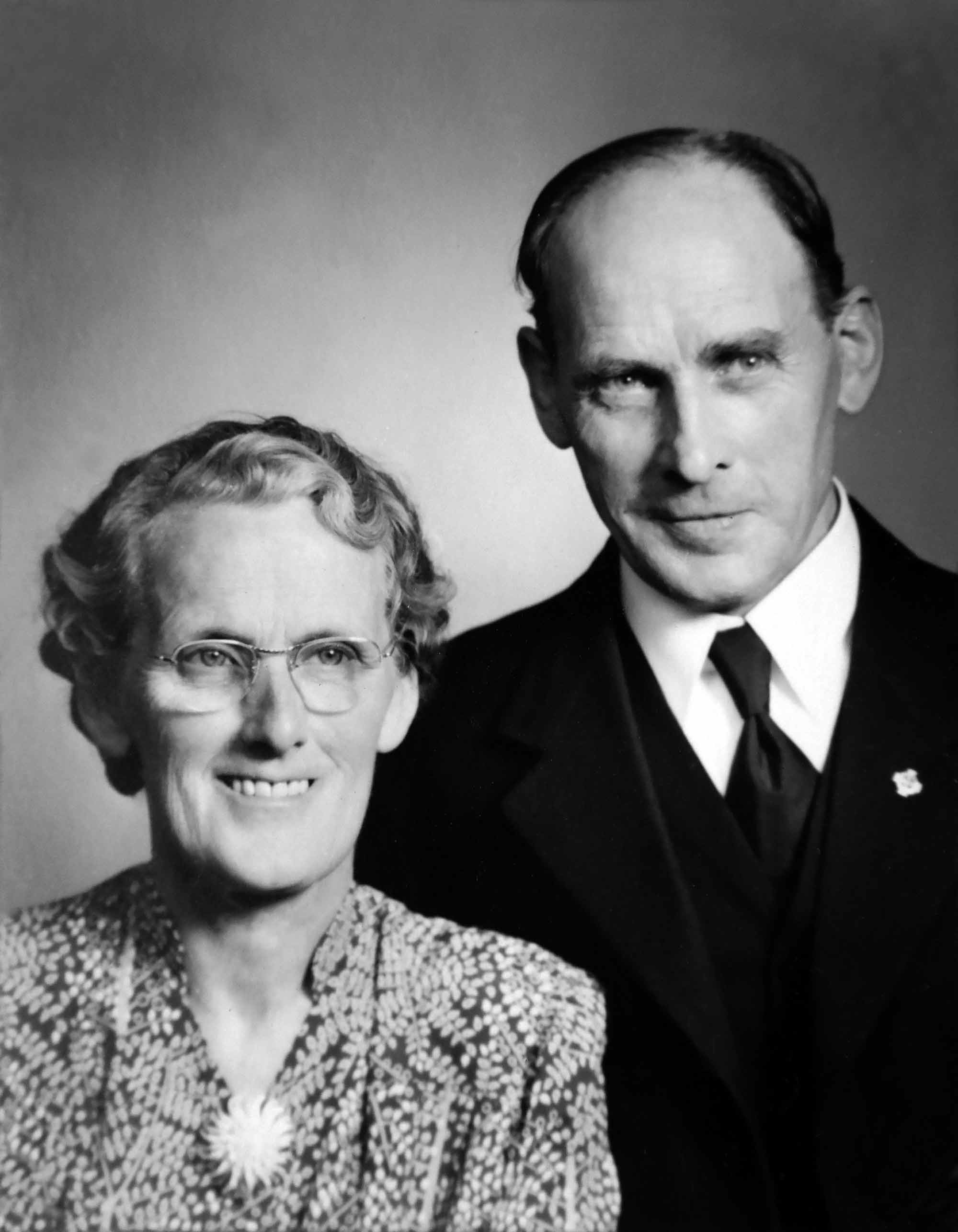 Maja och Calle Cyren, Gunnar Cyréns föräldrar, slutet av femtiotalet