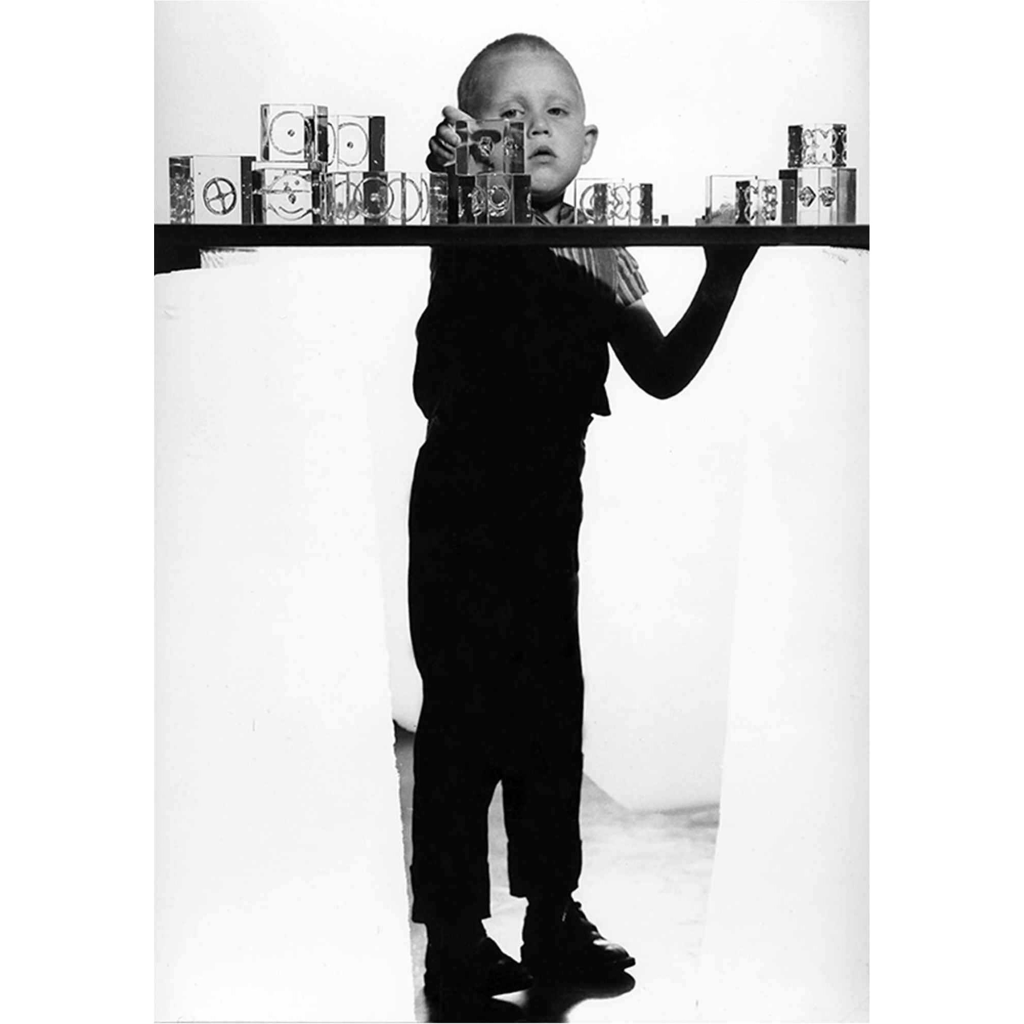 Lek med cyrilklossar, 1961, foto: John Selbing