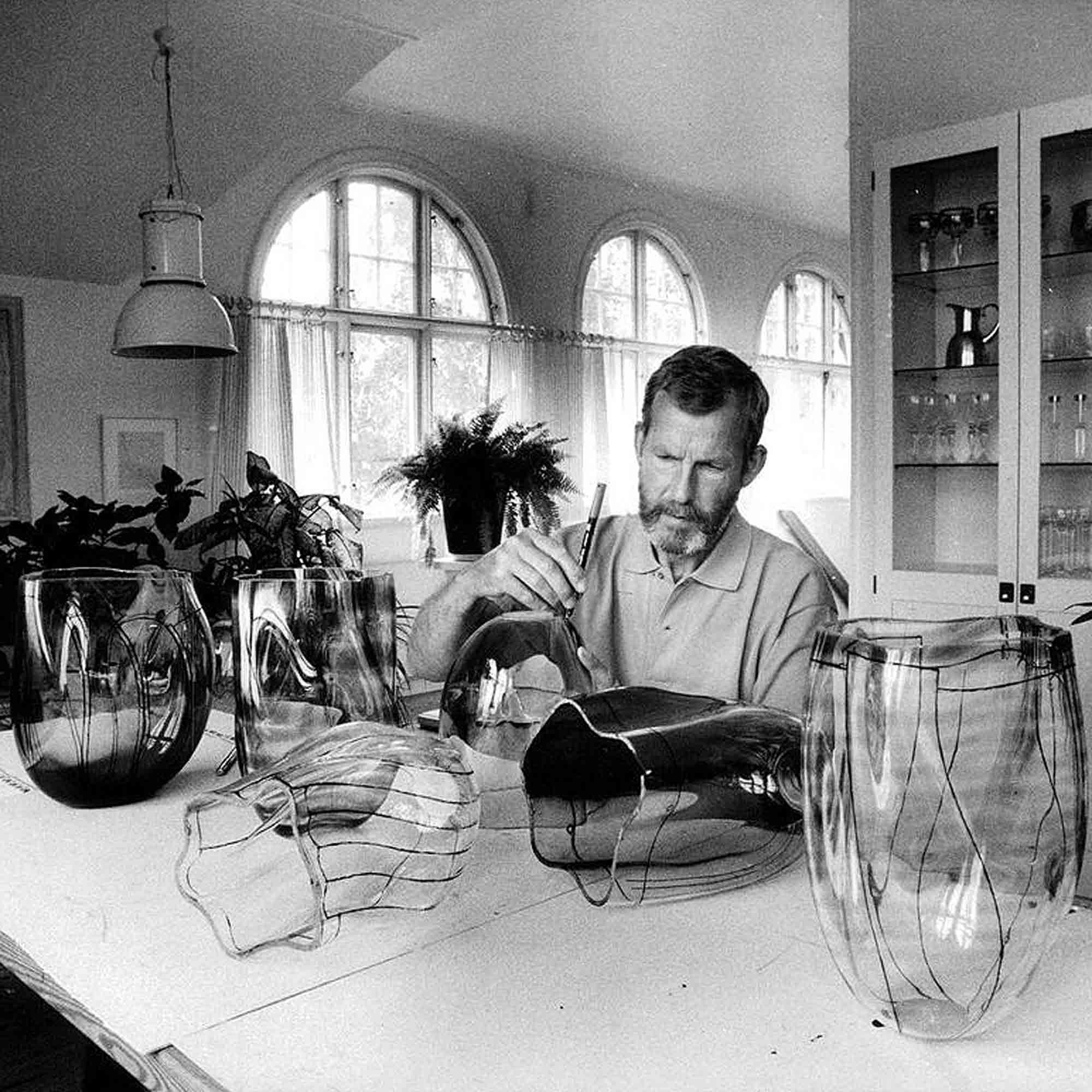 Gunnar Cyrén, pressfoto i bostaden, 1989.