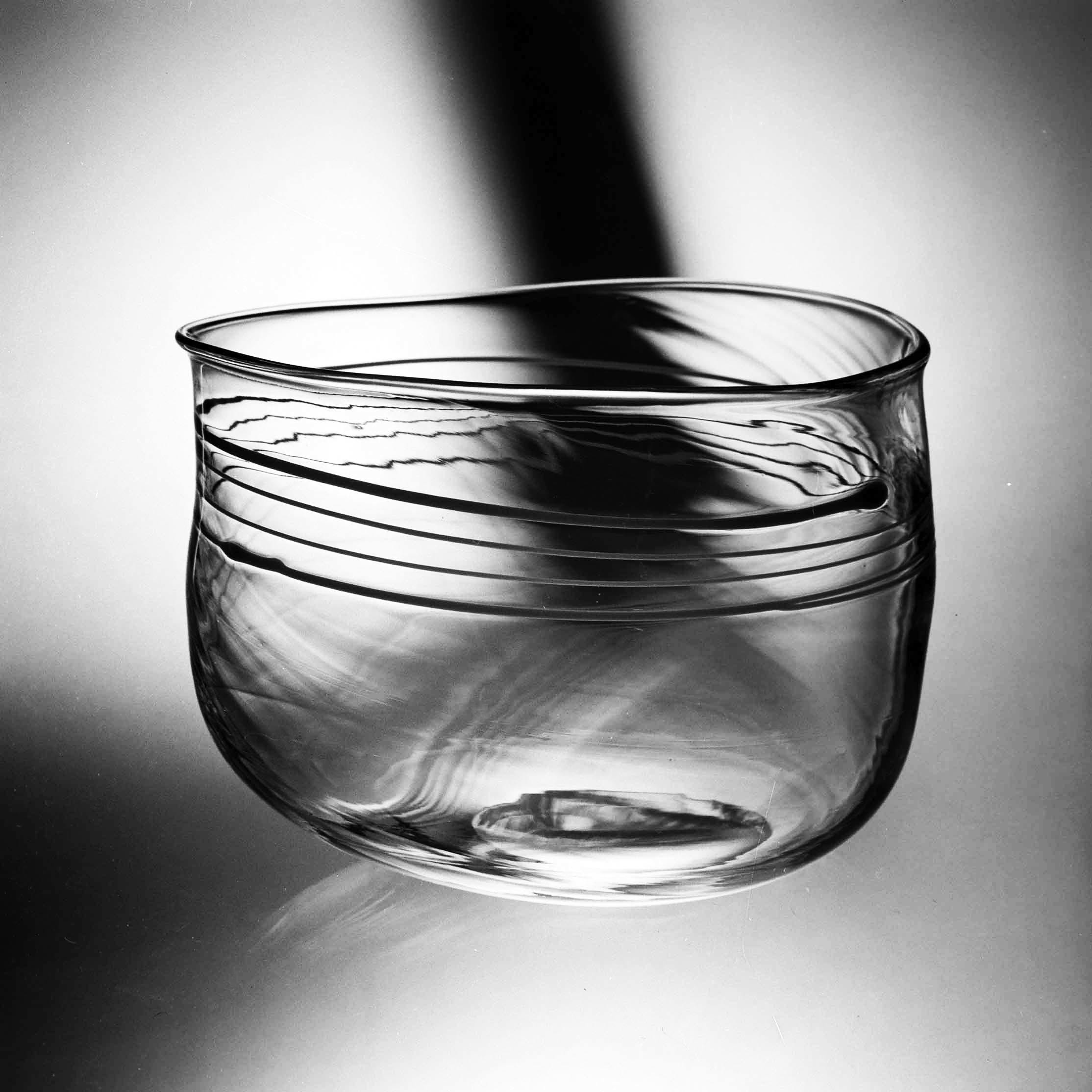 Skål i rampigt glas, Evald Kraft, bitr hyttmästare, foto: John Selbing